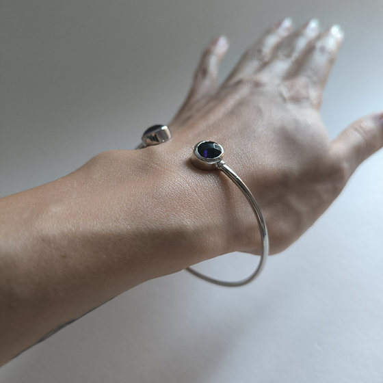 Silver bracelet with sapphire nano 4.52ct