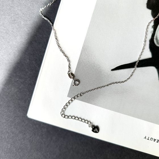 Silver necklace without stones