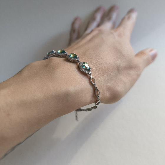 Silver bracelet with mystic topaz 4.008ct