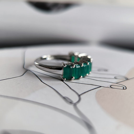 Silver ring with agate 2.63ct