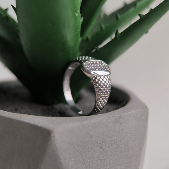 Срібна каблучка з фіанітами 0.22ct