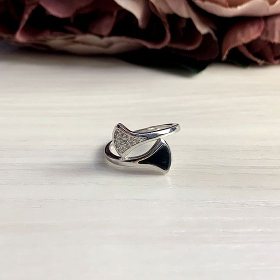 Silver ring with onyx