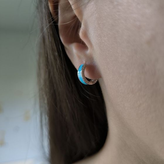 Silver earrings with phianites, semallu