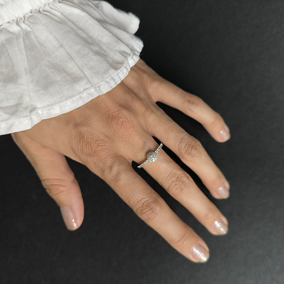 Silver ring with cubic zirconia