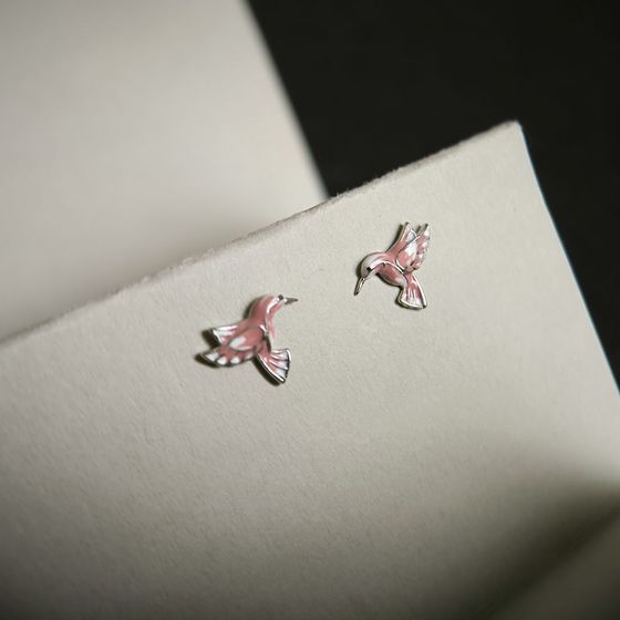 Silver earrings with yemallu