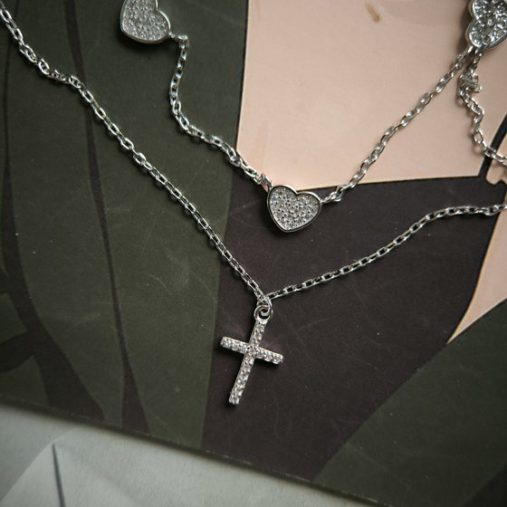Silver necklace with cubic zirconia