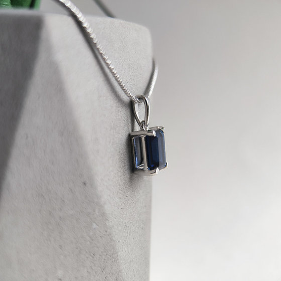 Silver pendant with nano sapphire 1.26ct
