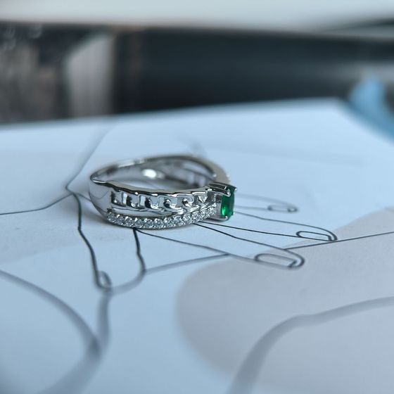 Срібна каблучка зі смарагдом nano 0.518ct