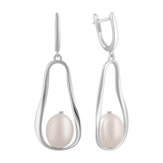 Silver earrings with pearls