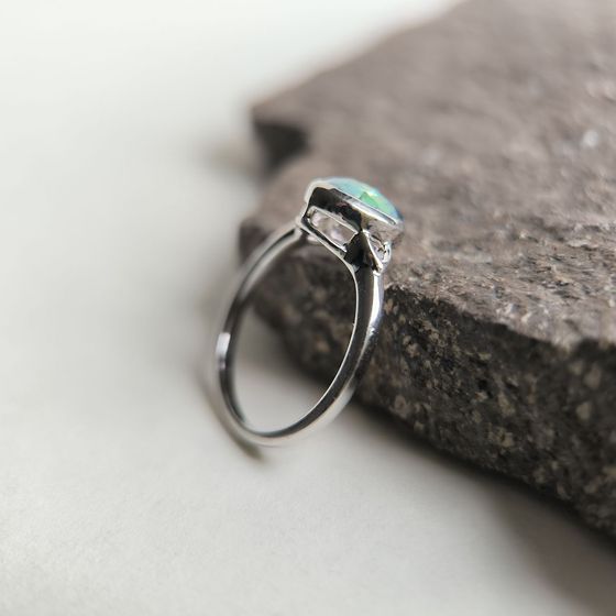 Серебряное кольцо с мистик топазом 0.85ct