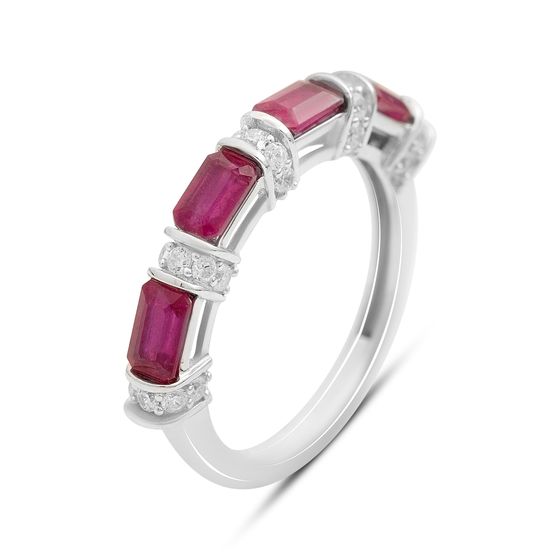 Серебряное кольцо с рубином 2.328ct, фианитами
