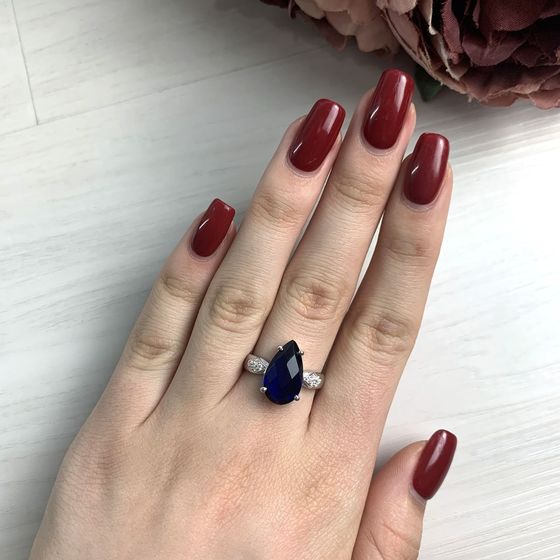 Silver ring with sapphire nano 4.06ct