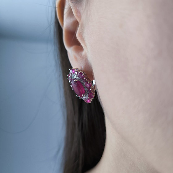 Срібні сережки з рубіном 14.72ct, фіанітами