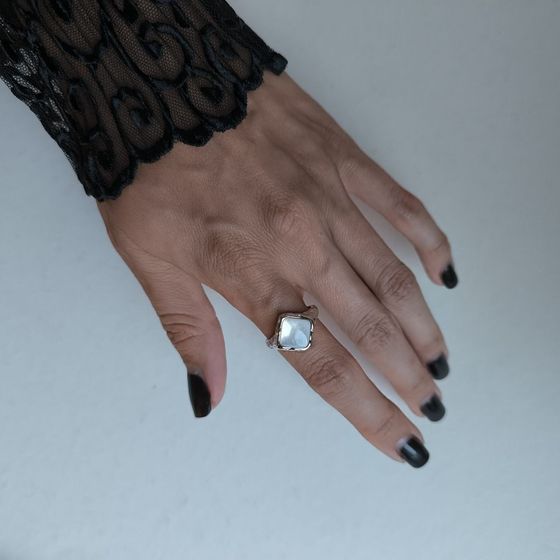 Silver ring with mother-of-pearl