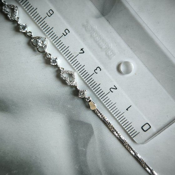 Silver bracelet with cubic zirconia