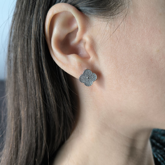 Silver Earrings with 1.4ct Phianites