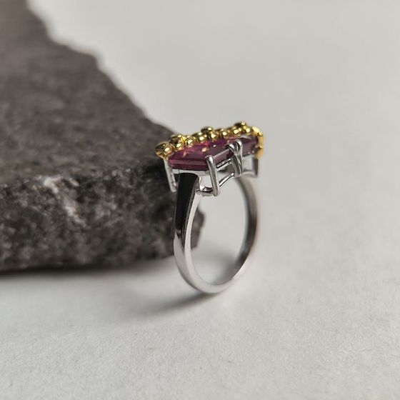 Серебряное кольцо с рубином 4.188ct
