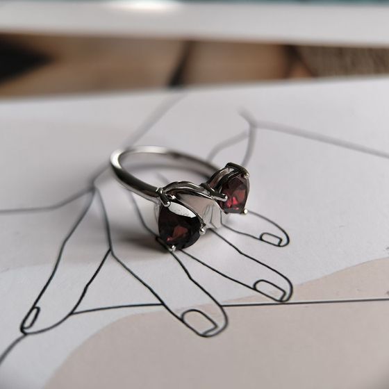 Silver ring with garnet