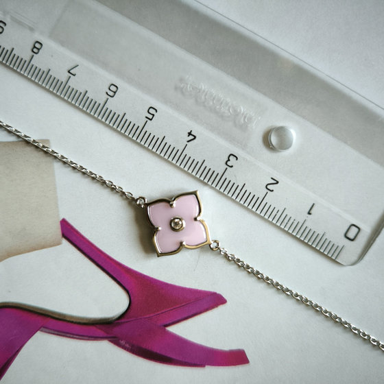 Silver bracelet with ceramic and cubic zirconia