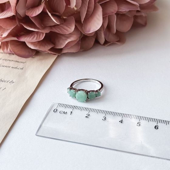 Серебряное кольцо с изумрудом 2.495ct