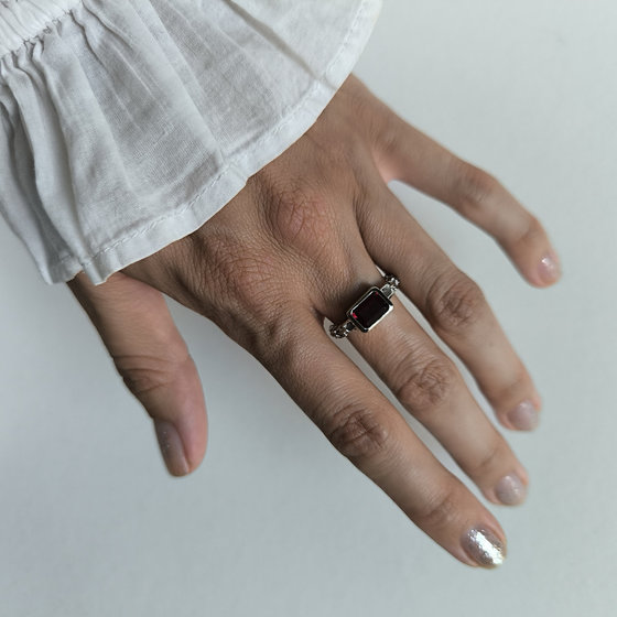 Серебряное кольцо с гранатом nano 1.261ct