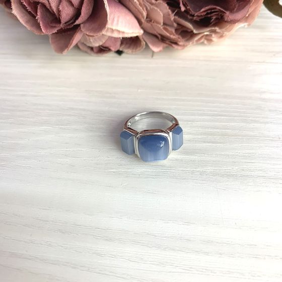 Silver cat's eye ring