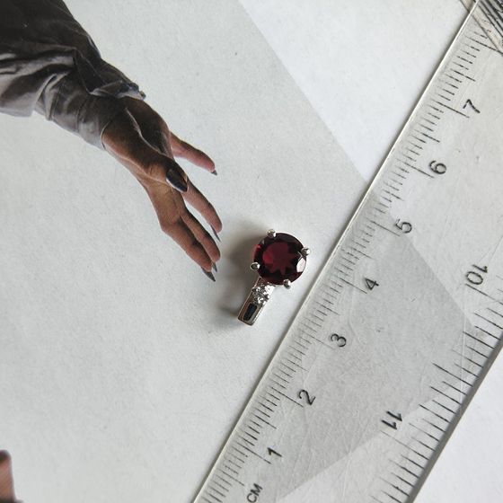 Срібна підвіска з гранатом nano 1.45ct, фіанітами