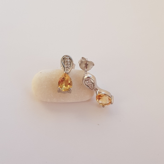 Серебряные серьги с цитрином nano, фианитами