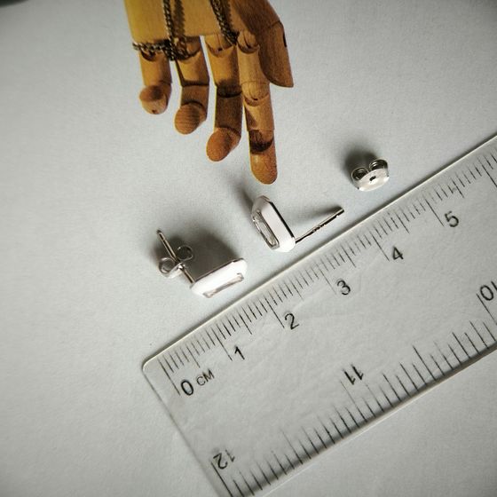 Silver earrings with phianites, semallu