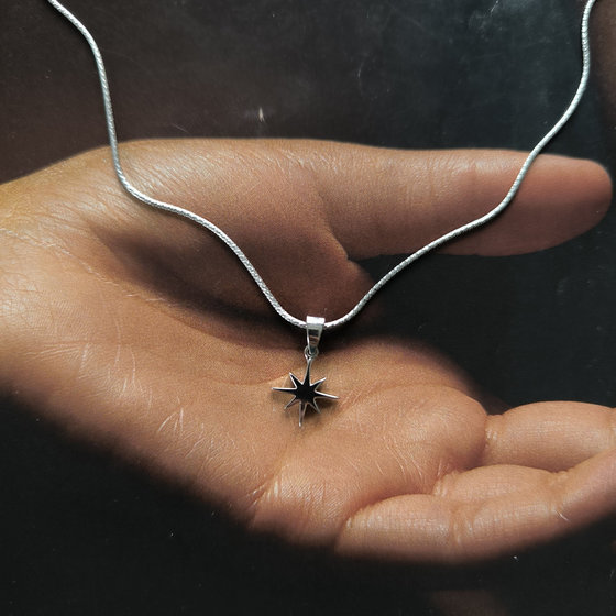 Silver pendant without stones