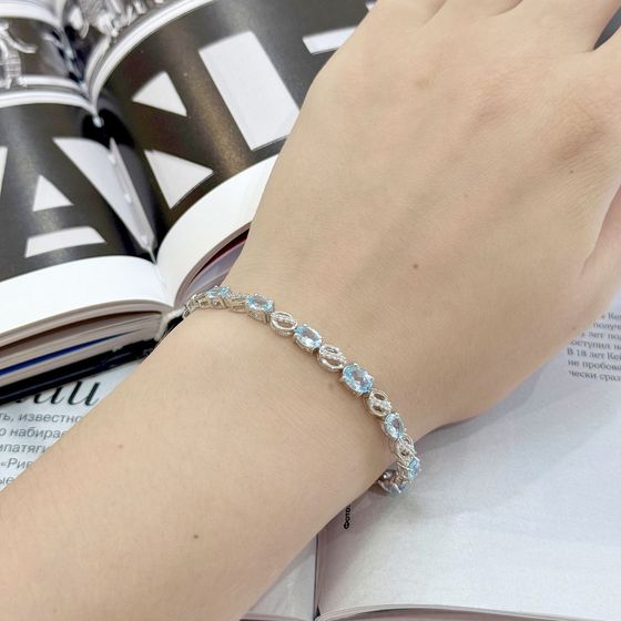 Silver bracelet with topaz 4.277ct