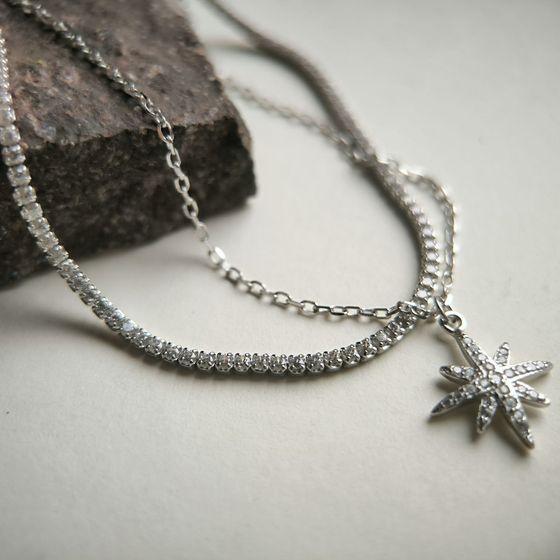 Silver bracelet with phianites
