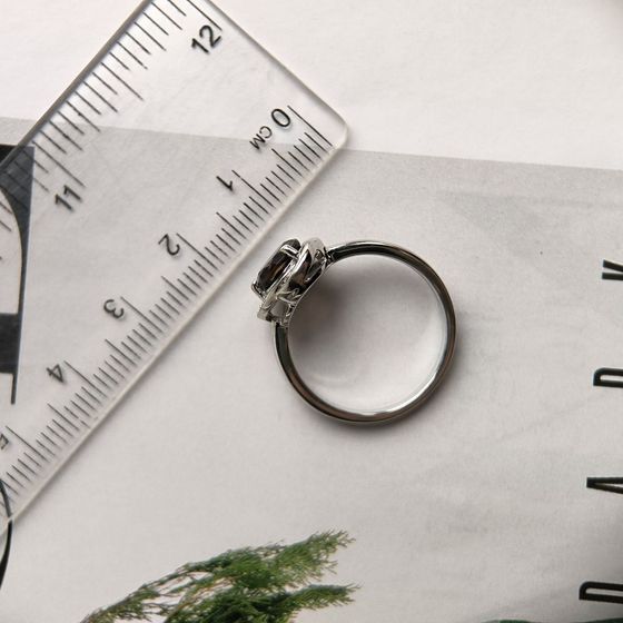 Silver ring with a 1.236-carat smoky quartz and cubic zirconia