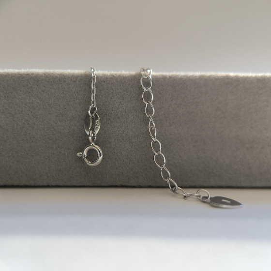 Silver necklace with cubic zirconia