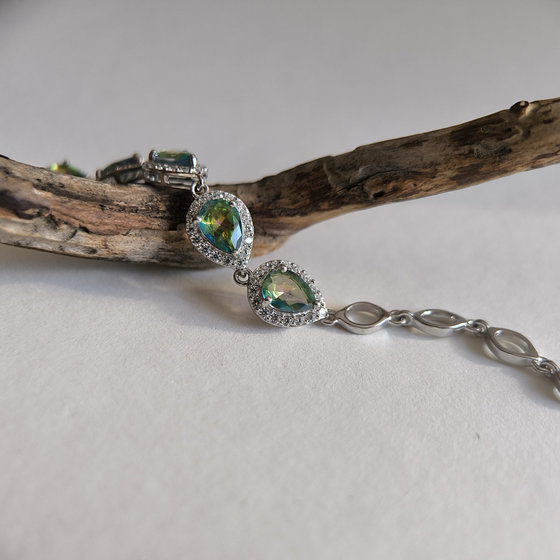 Silver bracelet with mystic topaz 4.008ct