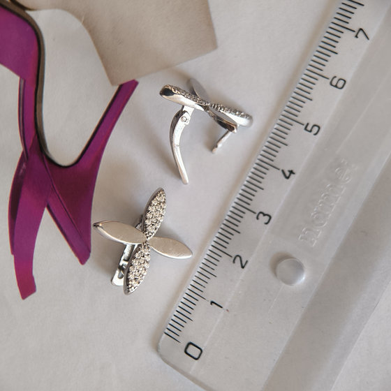 Срібні сережки з фіанітами 0.52ct