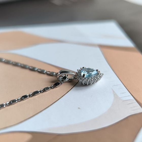 Срібна підвіска з топазом 1,296 карата