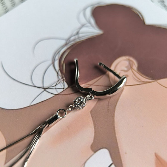 Silver earrings with cubic zirconia
