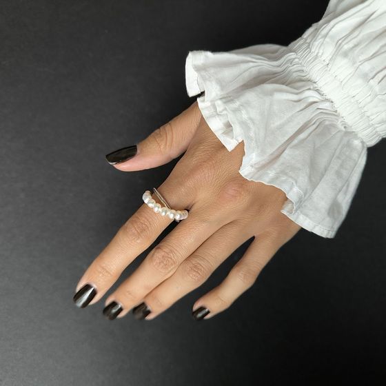 Silver ring with baroque pearls