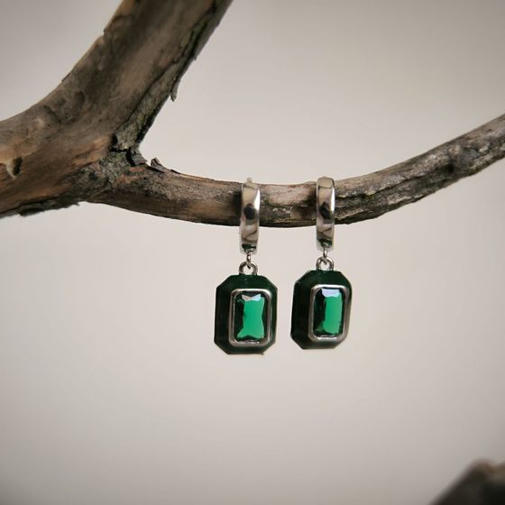Silver earrings with phianites, semallu