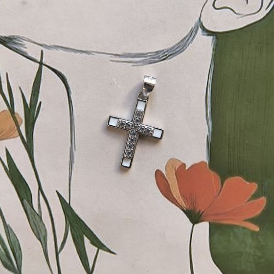 Silver cross with phianites, semallu